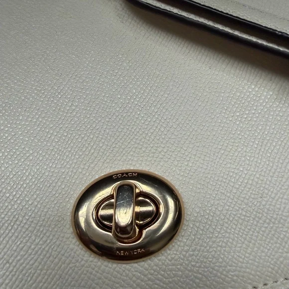 Coach White top handle/ Crossbody Bag with Gold hard wear - Picture 5 of 6